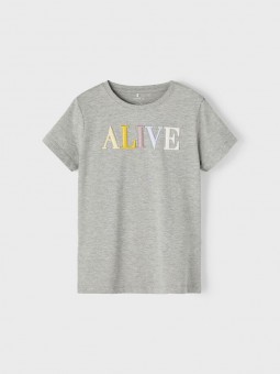 Camiseta alive, Name It